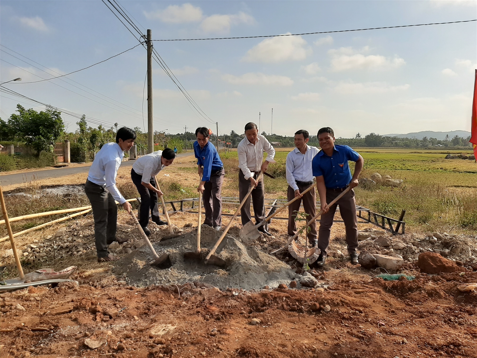 Huyện Krông Ana ra quân tháng thanh niên năm 2020